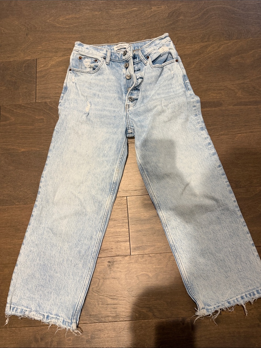Abercrombie & Fitch Light Blue “The Crop Wide Leg Ultra High Rise” Jean Sz2/26